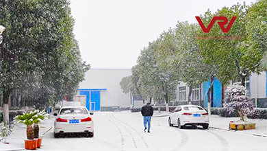 VRV accueille sa première neige de 2024
    